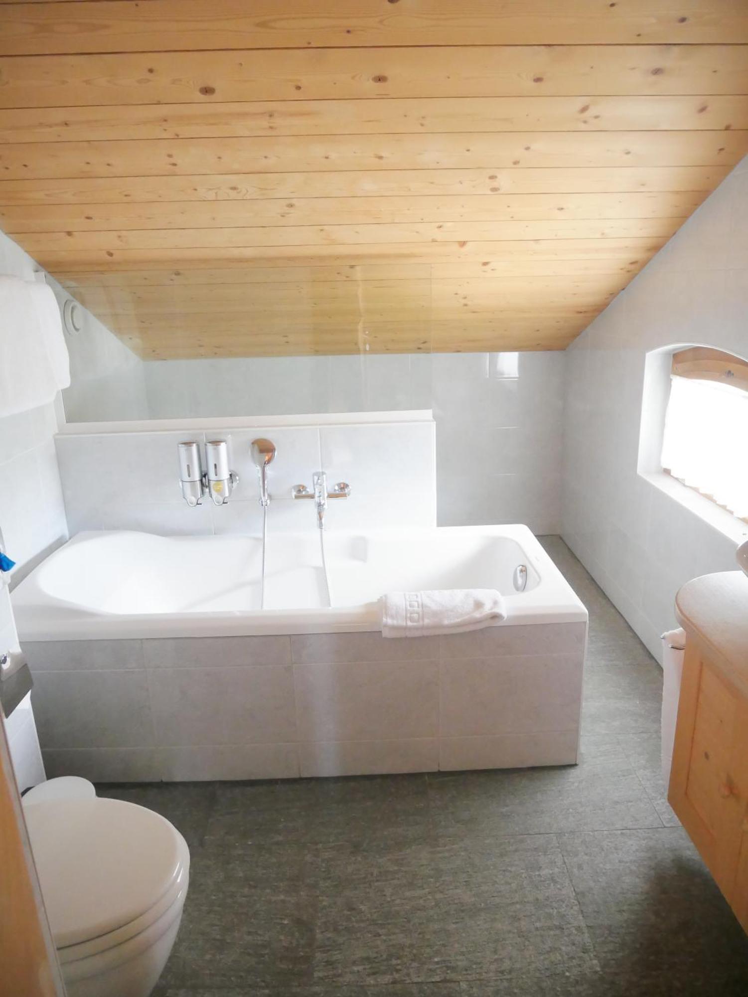 Between Boutique Hotel Chamoson Екстериор снимка