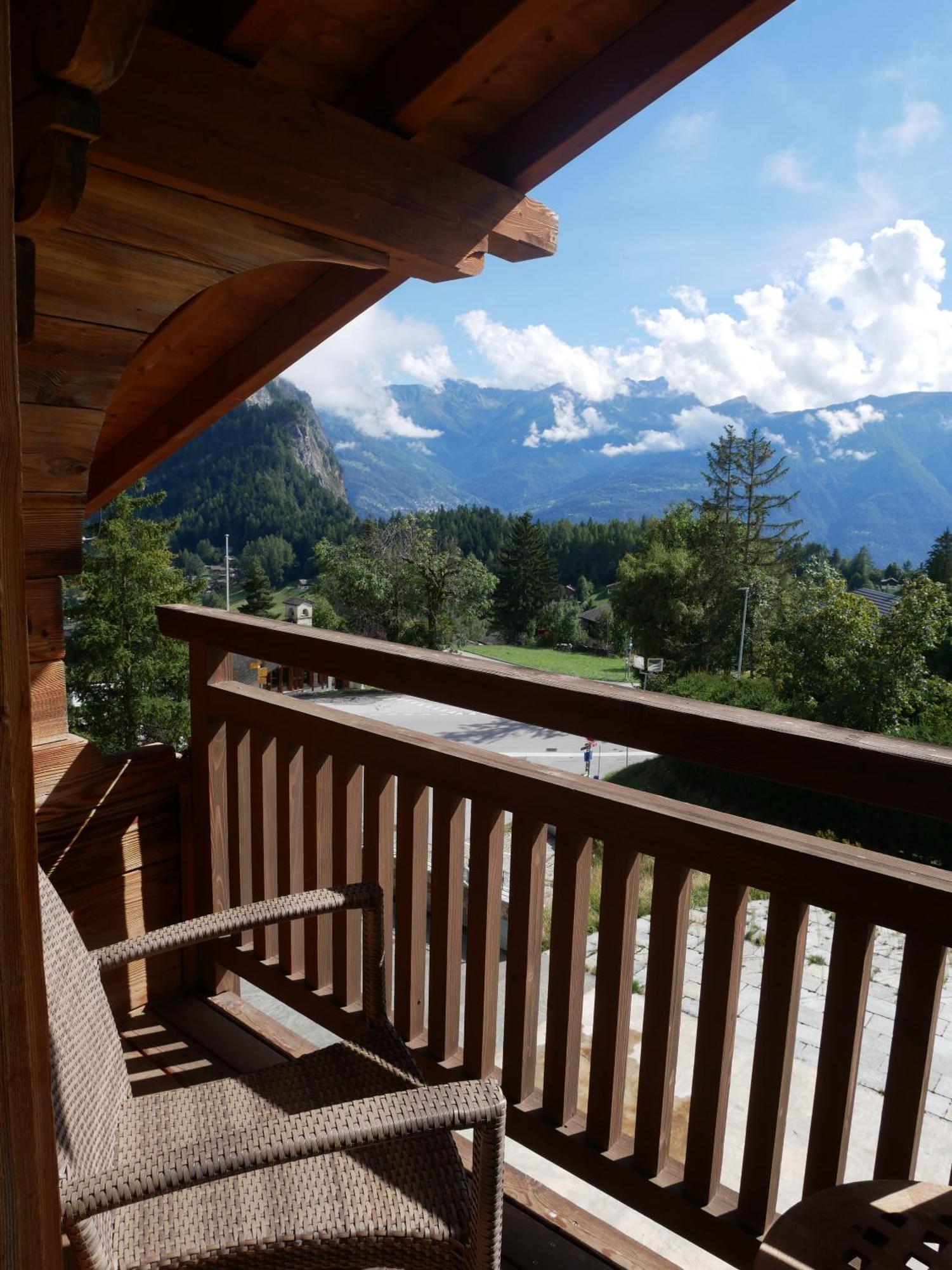 Between Boutique Hotel Chamoson Екстериор снимка
