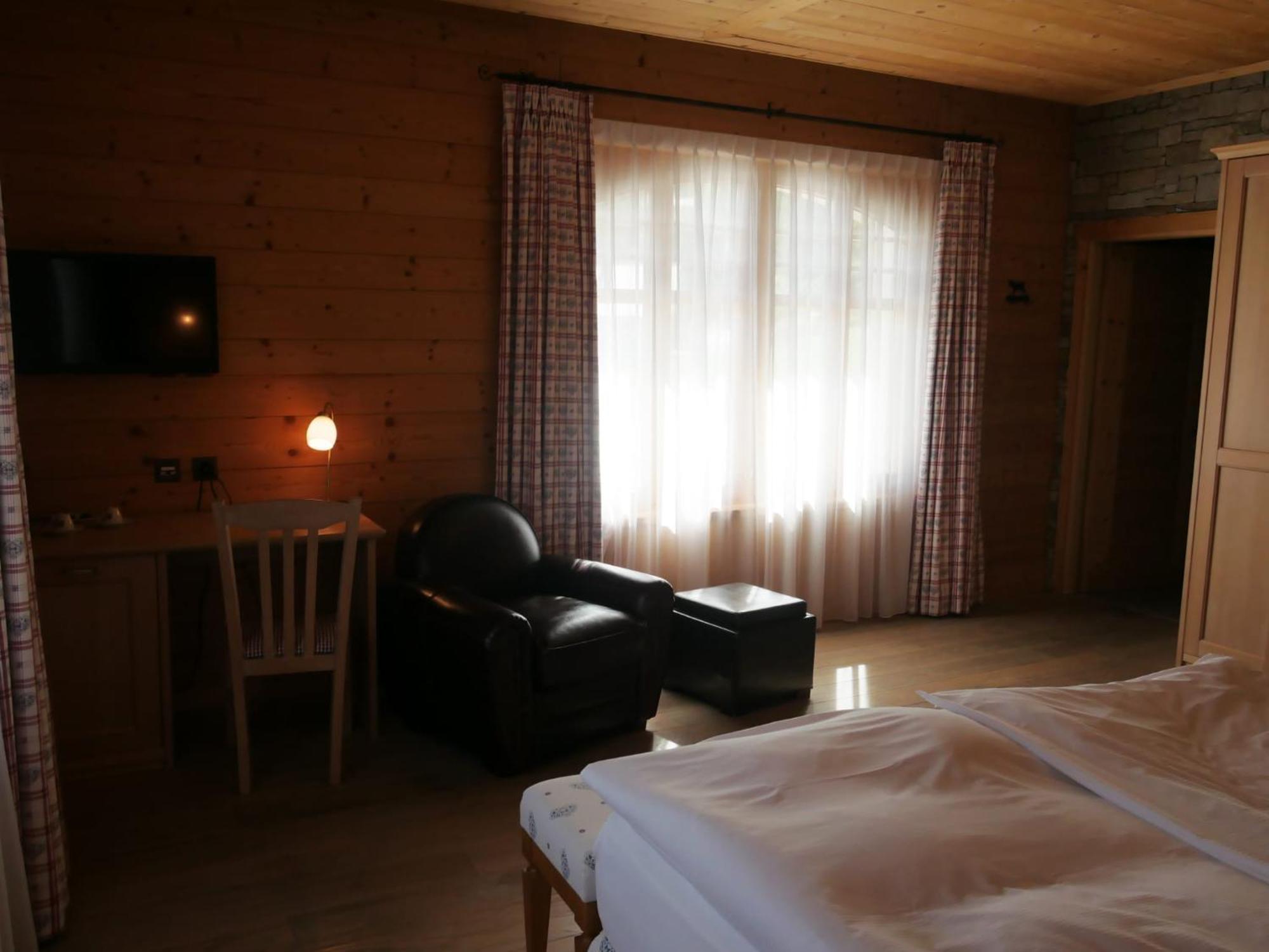 Between Boutique Hotel Chamoson Екстериор снимка