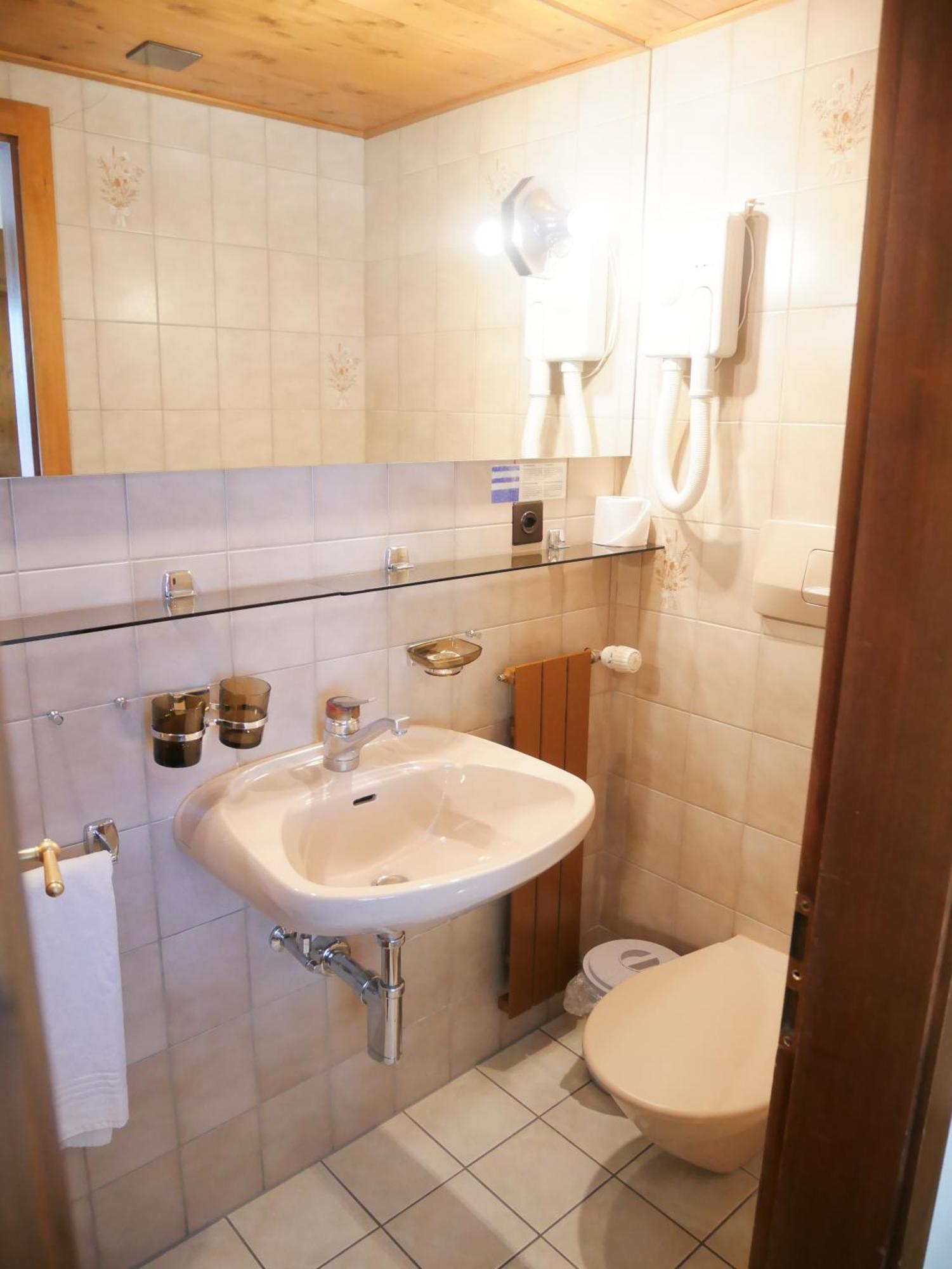 Between Boutique Hotel Chamoson Екстериор снимка